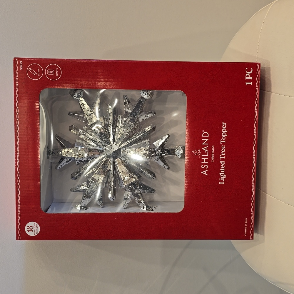 Ashland Remote control 18 LED light Christmas tree topper silver Snowflake new